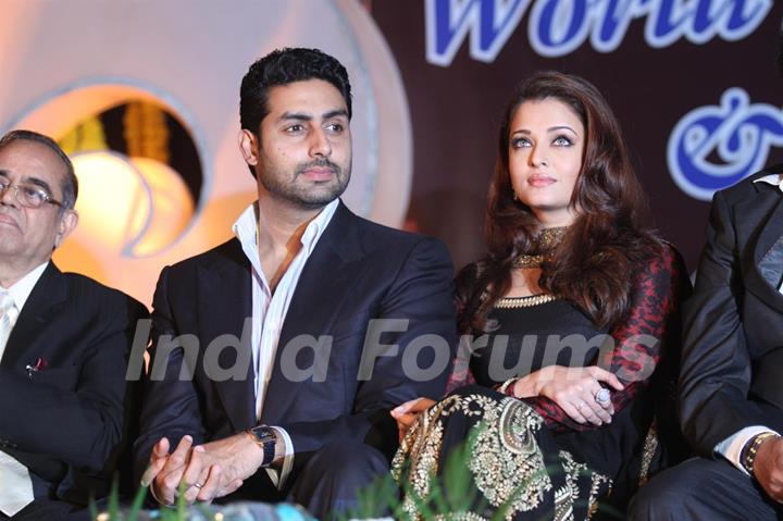 Abhishek Bachchan and Aishwarya Rai Bachchan during an World bunts sports meet of 2010 in Mumbai