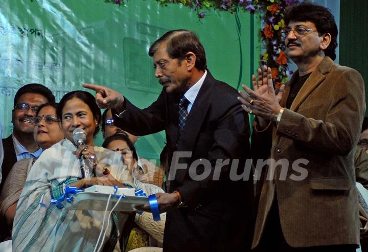 Railway minister Mamata Banerjee inaugurates during a foundation stone laying function to confer the status of 17th Indipendent Zonal Railway in Kolkata and commencement of work for Joka-BBD Bag metro rail project (phase-1) of Joka Majherhat ...