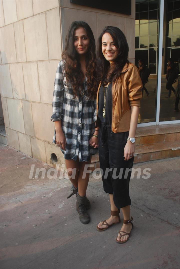 Kiran Rao,Monica Dogra & Kriti Malhotra during the Promotion of Film Dhobi Ghat in Mumbai