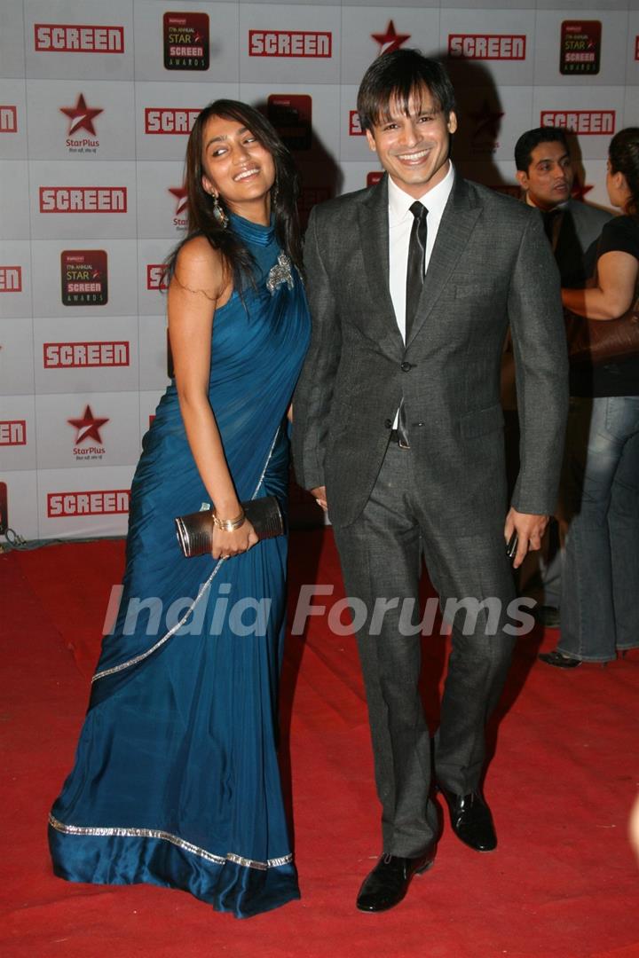 Vivek Oberoi with his wife at 17th Annual Star Screen Awards 2011