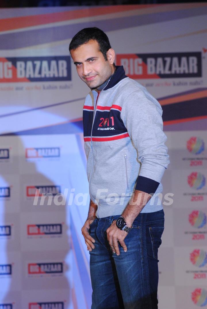 Irfan Khan Pathan at Big Bazaar World Cup Collection Launch, Phoenix Mills