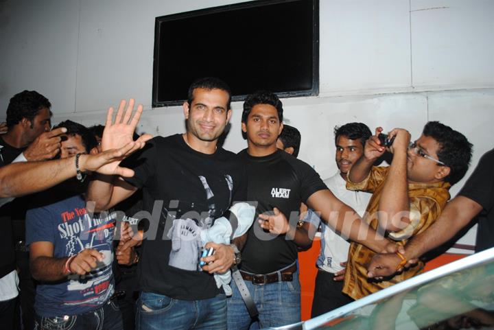 Irfan Khan Pathan at Big Bazaar World Cup Collection Launch, Phoenix Mills