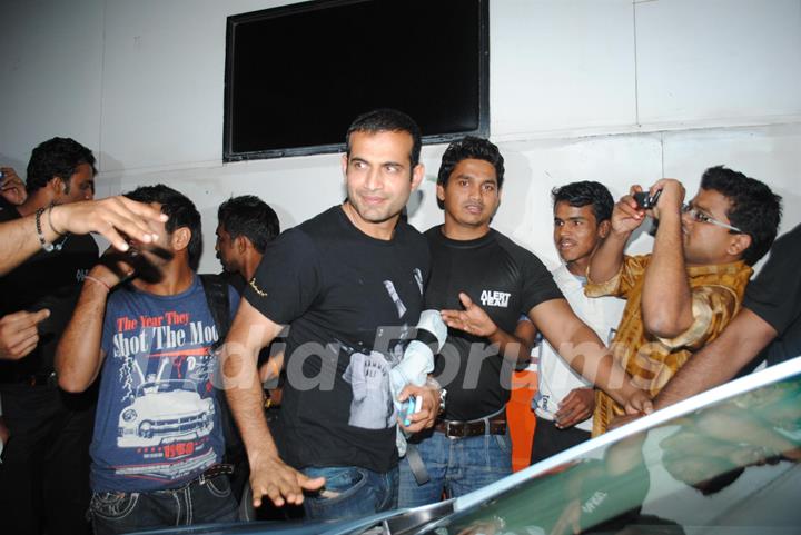 Irfan Khan Pathan at Big Bazaar World Cup Collection Launch, Phoenix Mills