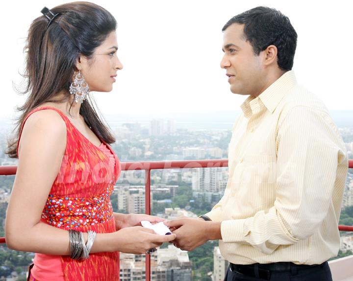 Omi Vaidya and Shraddha Das in Dil Toh Baccha Hai Ji movie