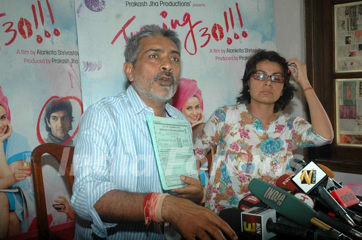 Prakash Jha at Turning 30!!! censor certificate controversy press meet at Andheri. .