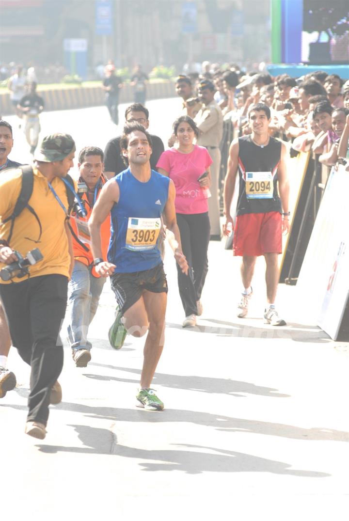 Siddharth Mallya taking part in Standard Chartered Mumbai Marathon 2011