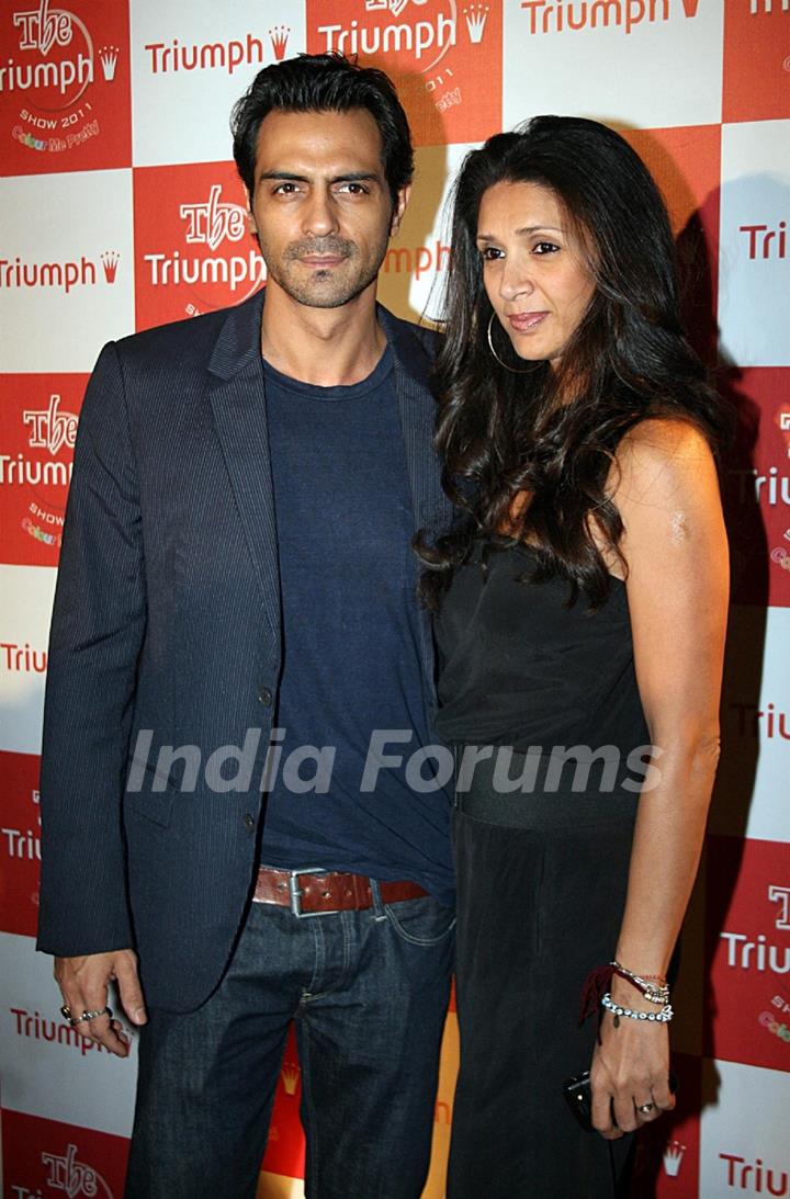 Arjun Rampal with wife Mehr Jessia at Triumph Lingerie Fashion Show 2011