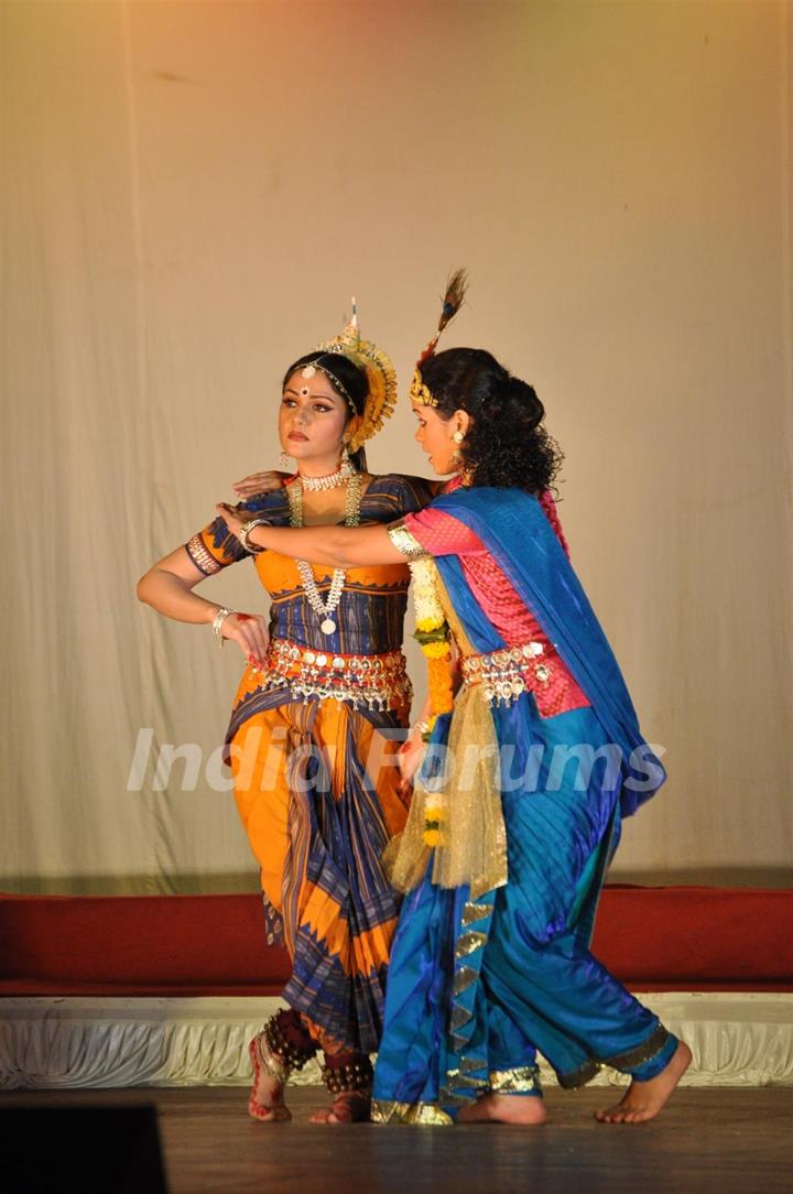 Gracy Singh perfoms at Classical Concert