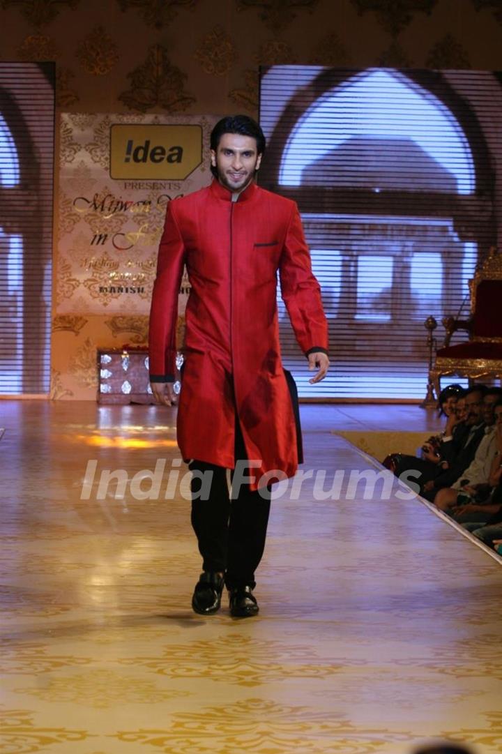 Ranveer Singh walks the ramp for Shabana Azmi's charity show 'Mizwan'