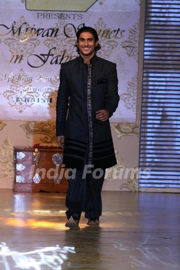 Prateik Babbar walks the ramp for Shabana Azmi's charity show 'Mizwan'