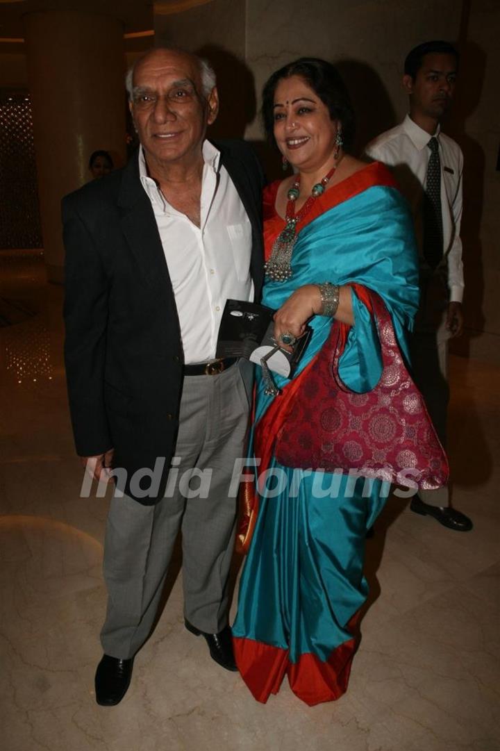 Yash Raj Chopra and Kirron Kher at Shabana Azmi's charity show 'Mizwan Sonnets in fabric'