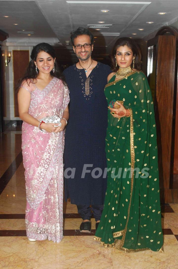 Raveena Tandon and her husband at Sameer Soni and Neelam's wedding reception