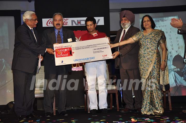 Sachin Tendulkar at NDTV Support my school event at Taj Land's End. .