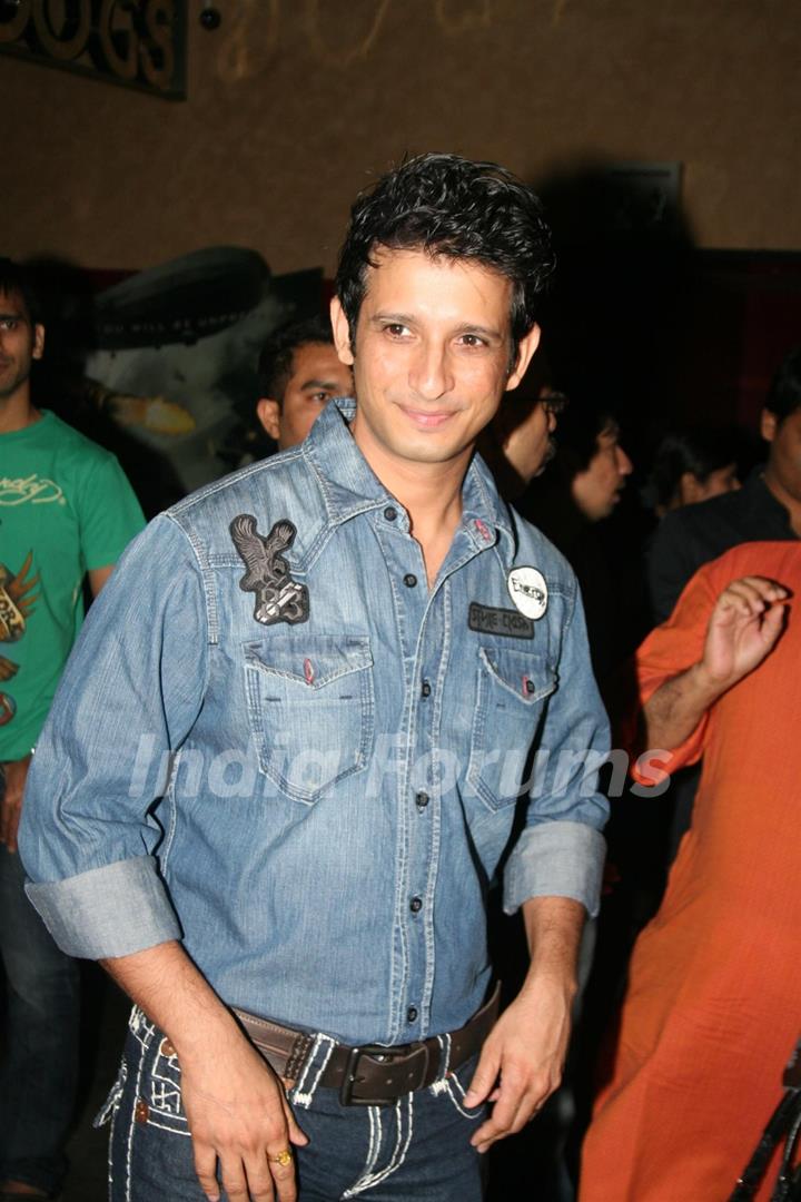 Sharman Joshi at 'Rang De Basanti' team celebrates its 5th year with special screening