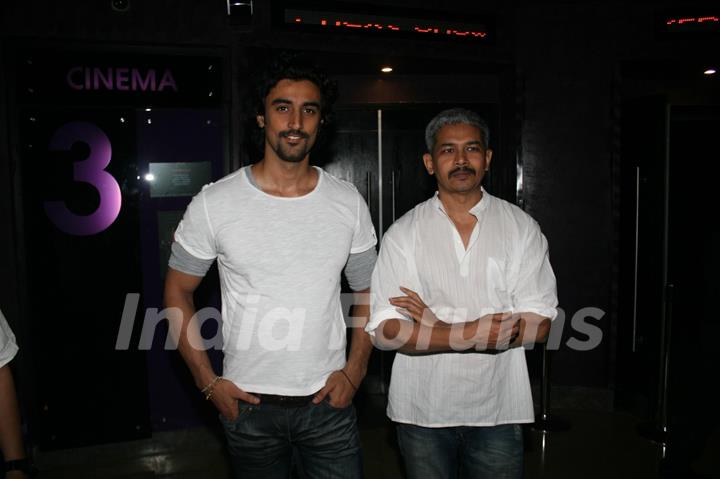 Atul Kulkarni and Kunal Kapoor at 'Rang De Basanti' team celebrates its 5th year with special screen