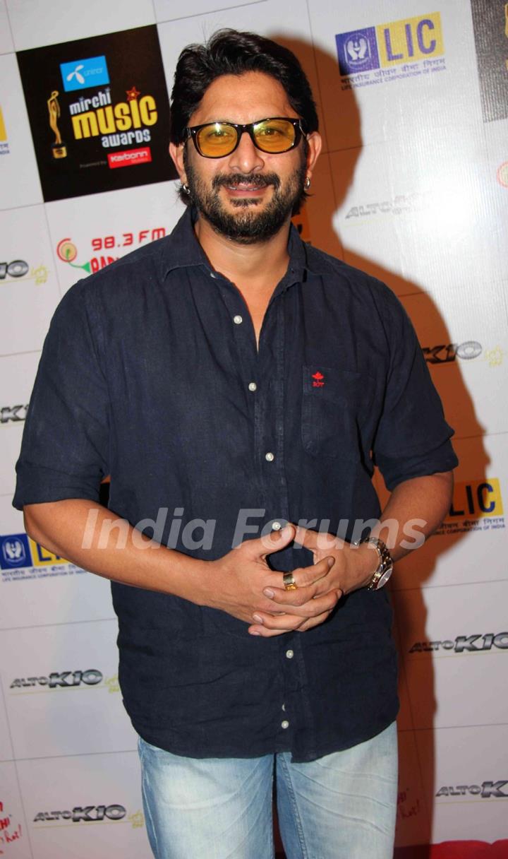 Arshad Warsi at Mirchi Music Awards 2011 at BKC