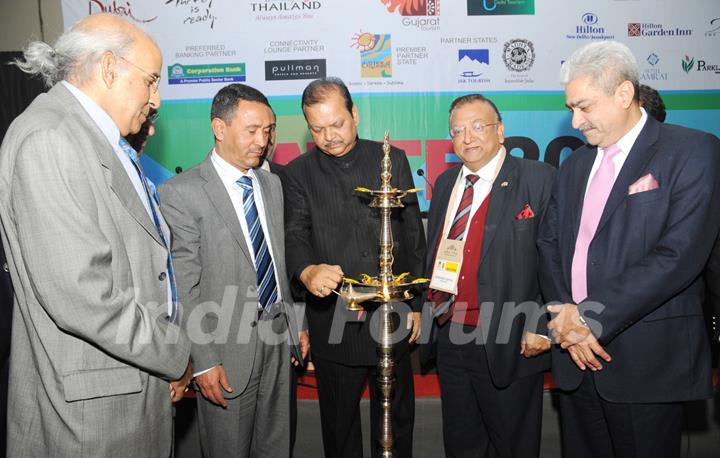 The Union Minister for Tourism, Shri Subodh Kant Sahai lighting the lamp to inaugurate the SATTE Travel and Tourism Exchange, in New Delhi. .