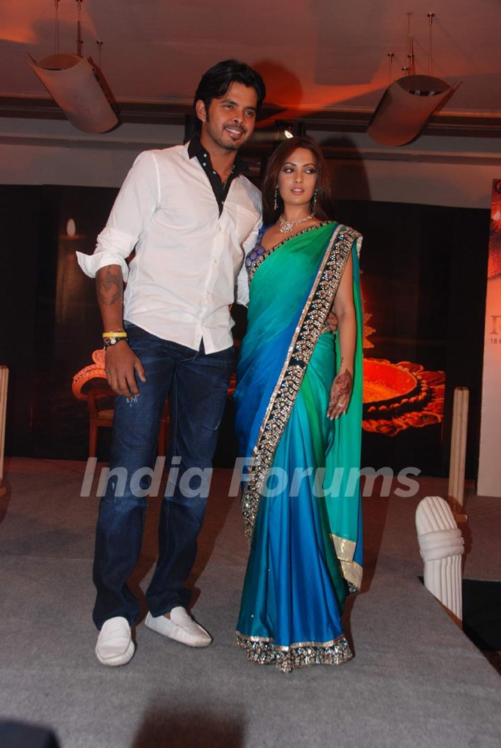 Riya Sen and Sreesanth promotes Gitanjali's Rivaaz collection at Grand Hyatt. .