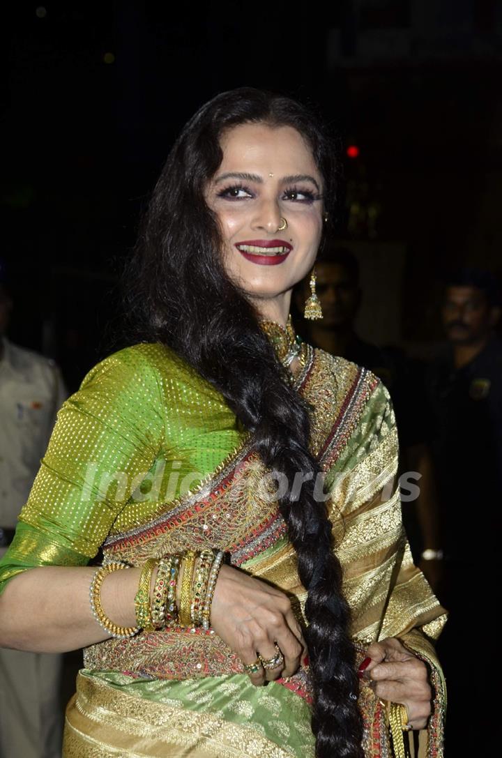 Rekha at filmfare red carpet. .