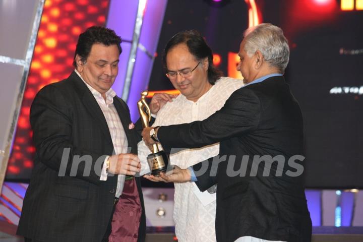 Bollywood Celebs grace the Mirchi Music Awards 2011 at BKC