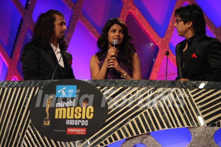 Shaan, Priyanka Chopra and Sonu Nigam at Mirchi Music Awards 2011 at BKC