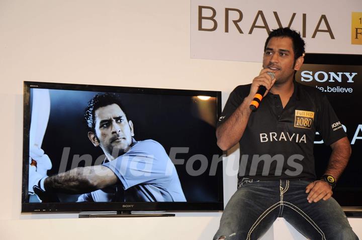 Dhoni at Sony World cup hd plasma launch at Four Seasons. .