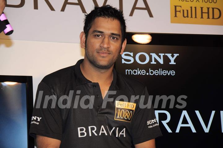 Dhoni at Sony World cup hd plasma launch at Four Seasons. .