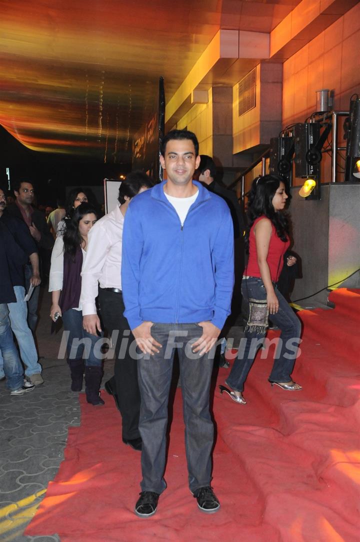 Cyrus Sahukar at Premiere of 'Yeh Saali Zindagi'