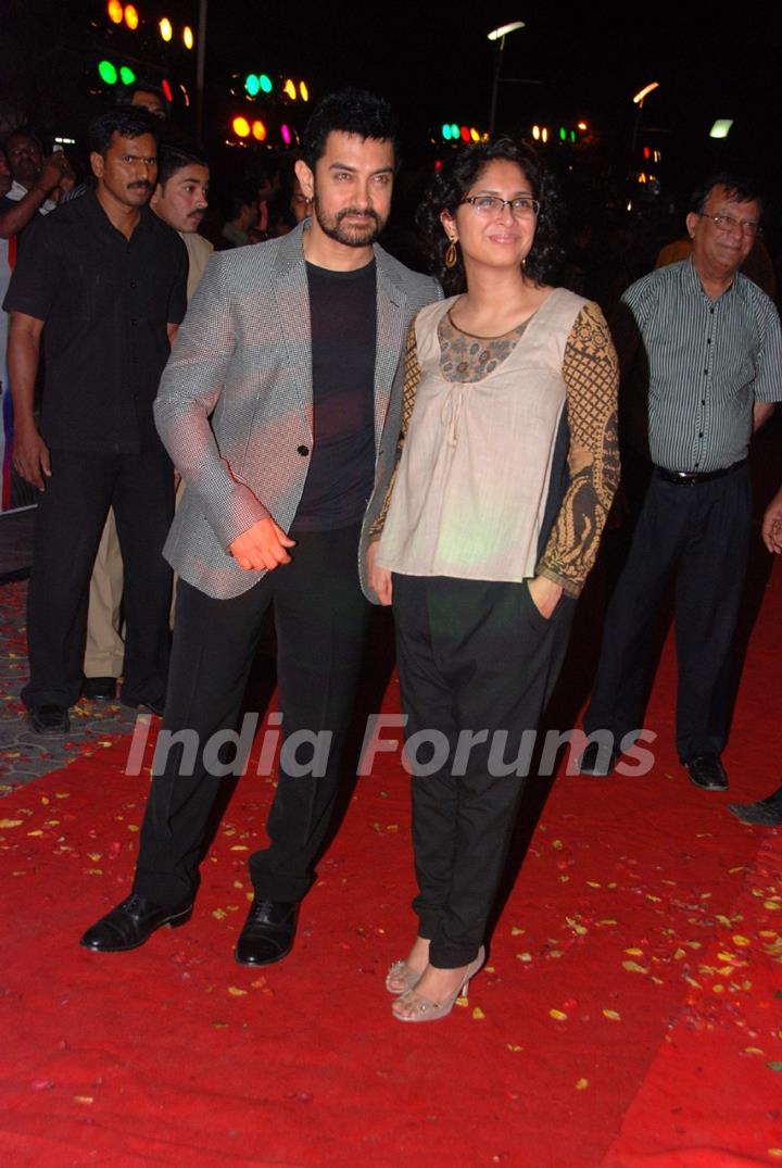 Amir Khan and Kiran at Hum Dono Premiere in Cinemax. .