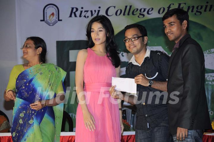 Amrita Rao at Rizvi College Fest in Bandra. .