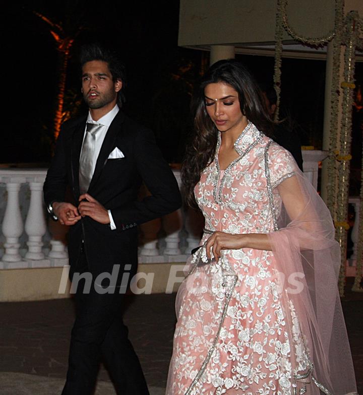 Deepika and Siddharth Mallya at Imran Khan and Avantika Malik's Wedding Reception Party at Taj Land