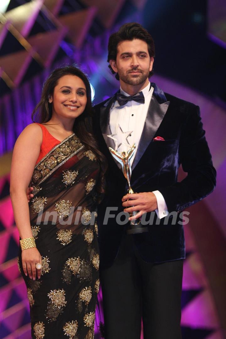 Rani Mukherjee and Hrithik Roshan at Stardust Awards-2011