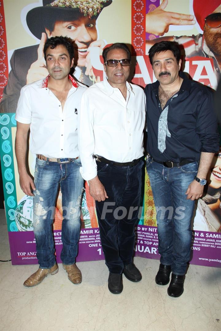 Dharmendra with Sunny and Bobby Deol at Yamla Pagla Deewana Film success party