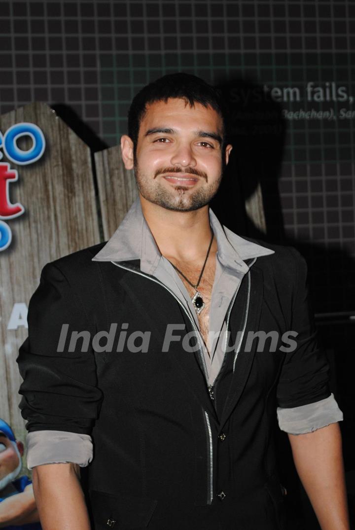 Mimoh Chakraborty at Launch of Vikram Bhatt's 'Haunted - 3D' movie first look