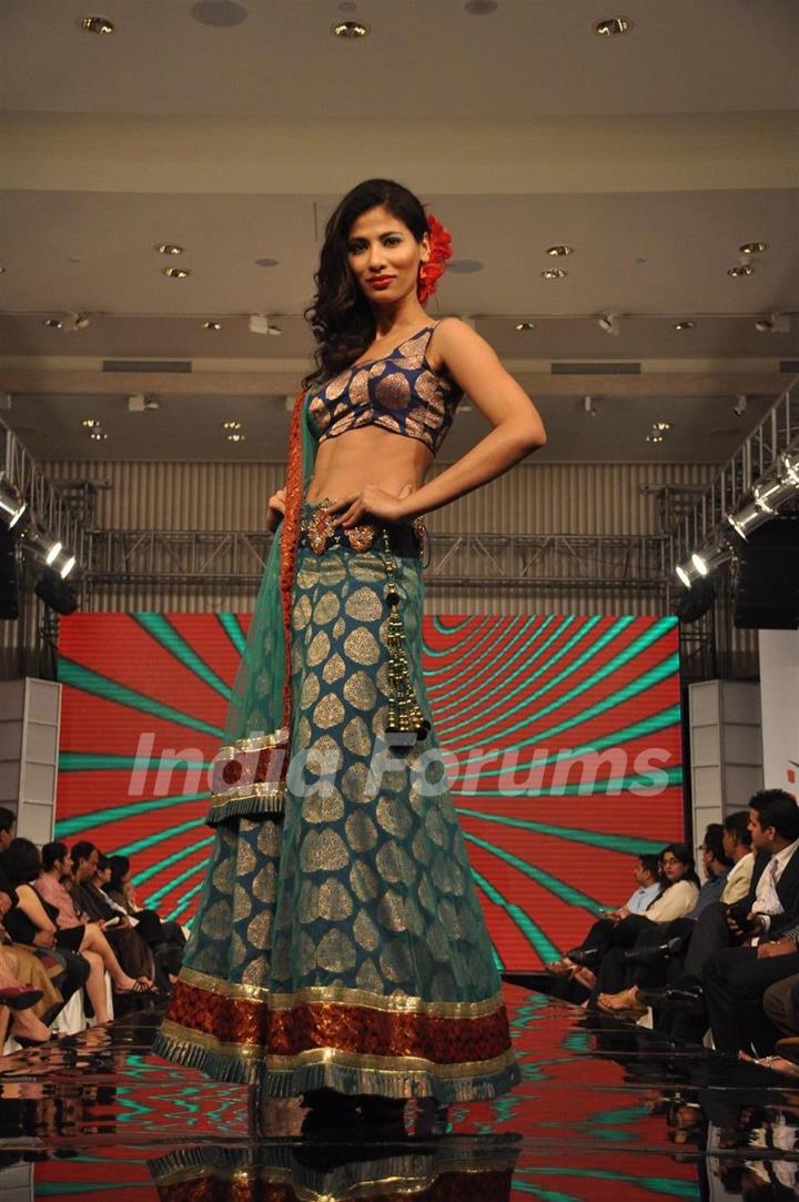 Models walk the ramp for Gitanjali Cyclothon Fashion Show 2011