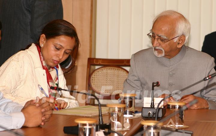 Vice President Mohd. Hamid during his enumeration at the beginning of the population enumeration phase of Census 2011 in New Delhi on Wed 9 Feb 2011. .