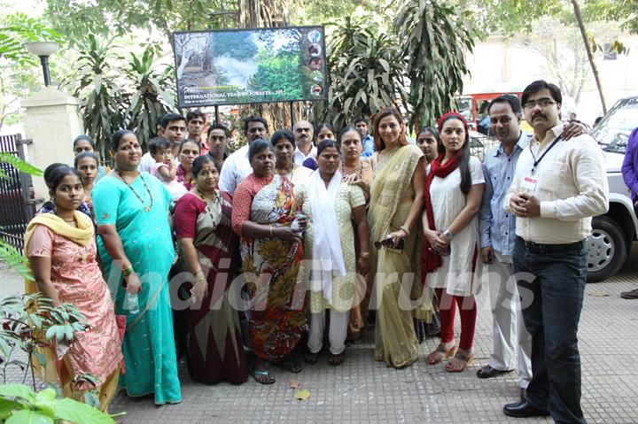 Kolis Morcha at kalaghoda against versova and madhiland bridgewith social activst and flim celebrity