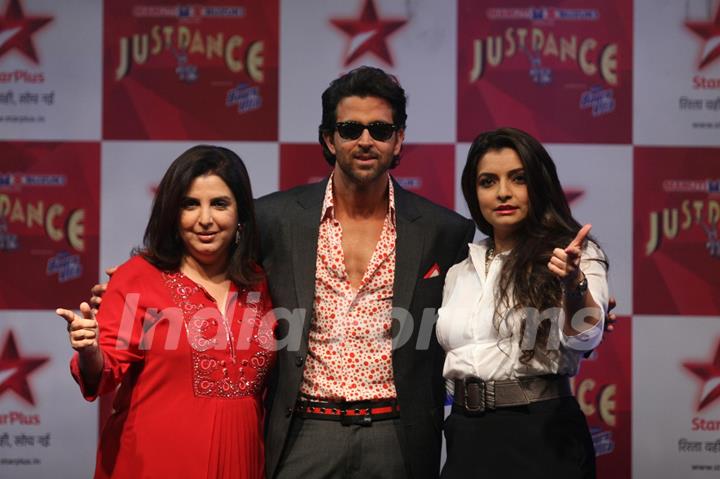 Hrithik Roshan, Farah Khan and Vaibhavi Merchant at TV talent show 'Just Dance'