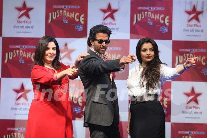 Hrithik Roshan, Farah Khan and Vaibhavi Merchant at TV talent show 'Just Dance'