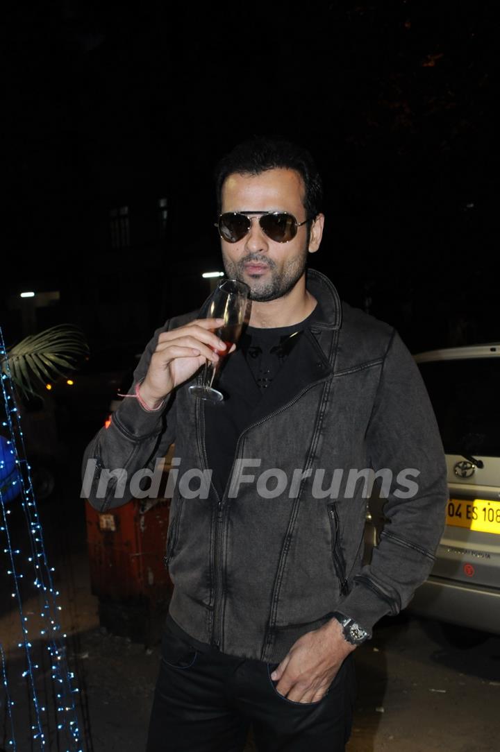 Rohit Roy at launch of Nature Basket at Juhu