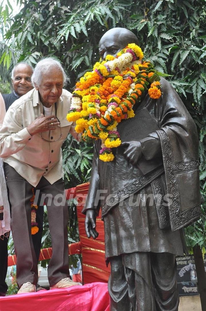 Celebs at Dadasaheb Phalke Punytithi