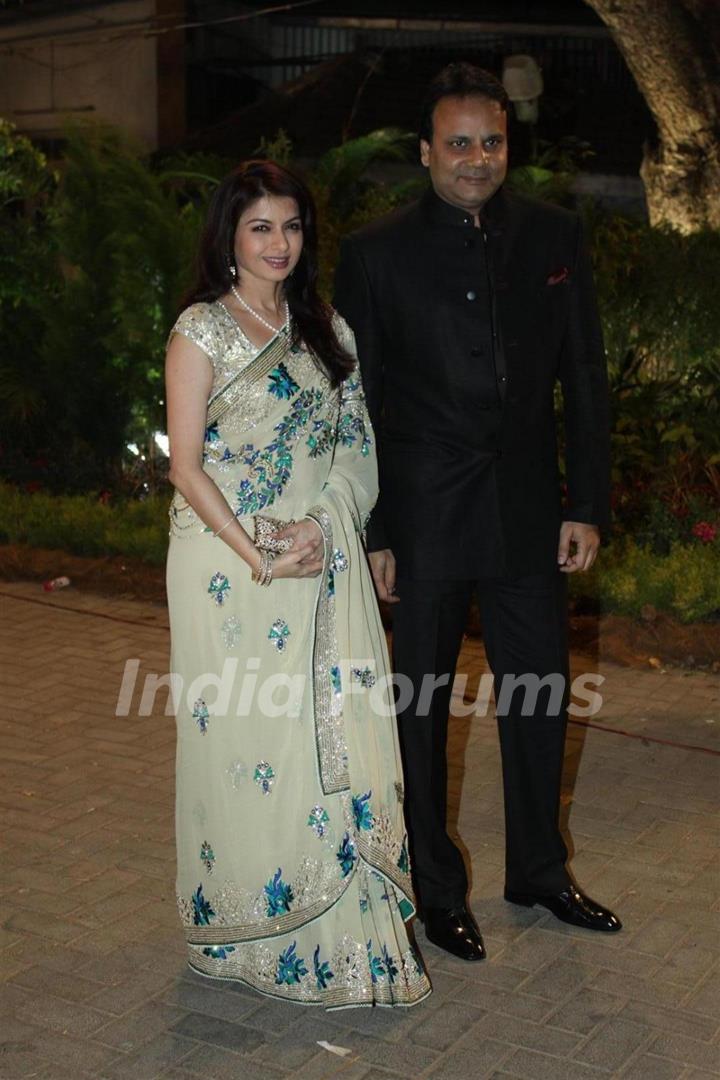 Bhagyashree with her husband at Videocons Venuegopal Dhoots Daughter Marriage