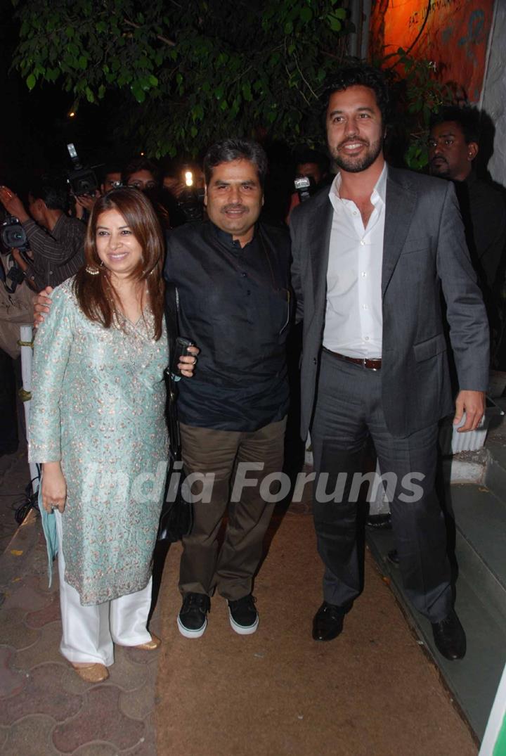 Vishal Bharadwaj at Shahid Kapoor's birthday celebration at Olive, Bandra