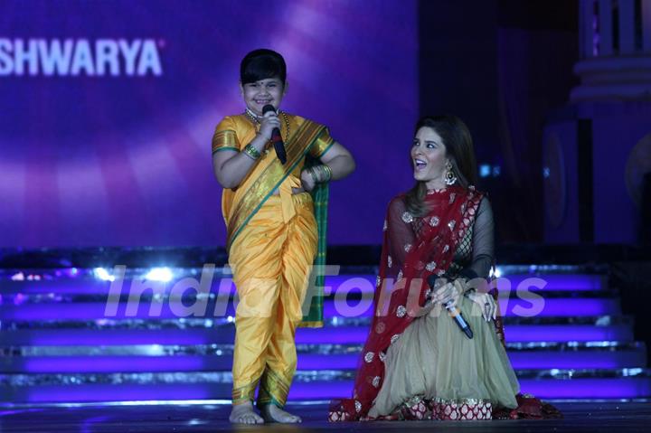 Saloni Daini and Raageshwari Loomba at Grand Finale of Indian Princess 2011-12