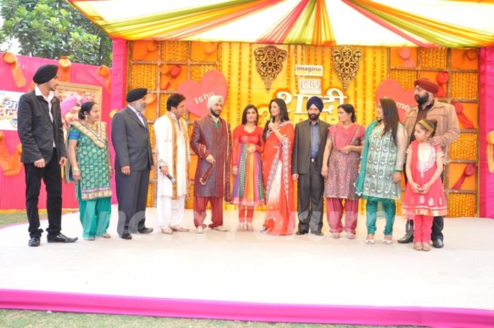 Host Ali Asgar and Mona Singh with participants at Imagine TV new reality Show &quot;Shaadi 3 Crore Ki&quot;