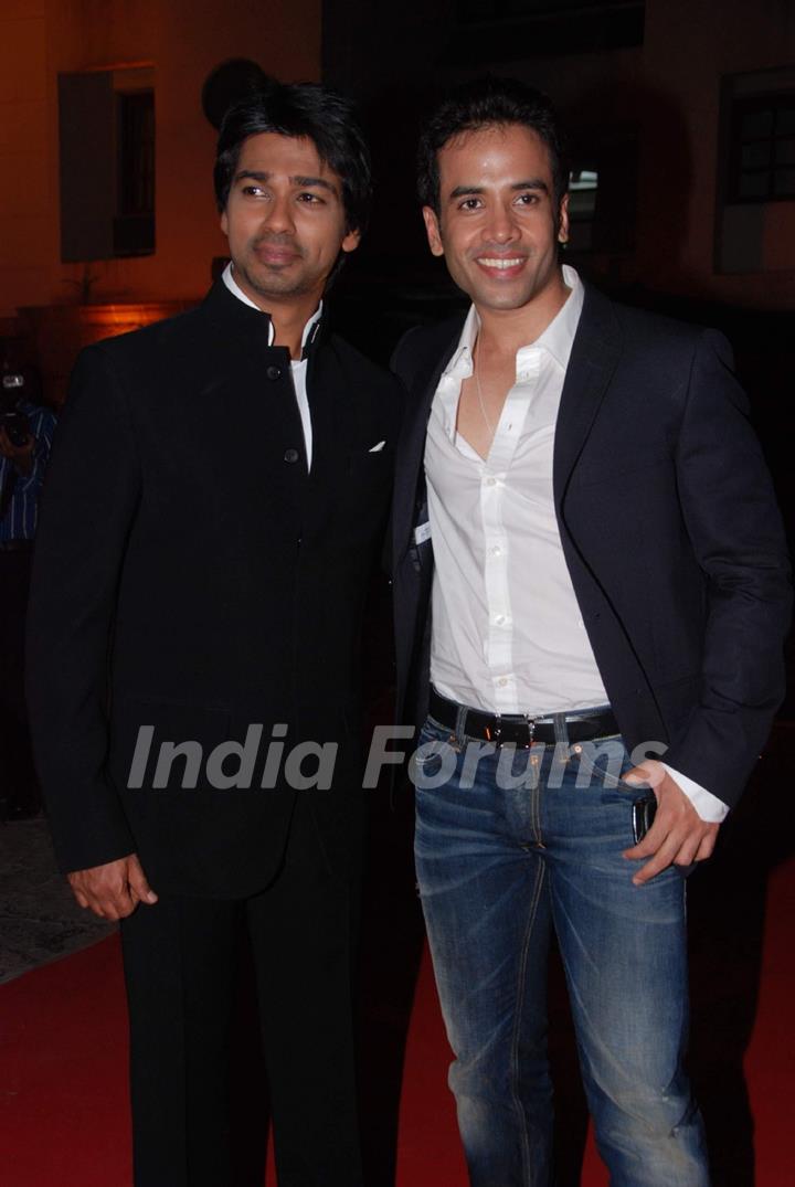 Tusshar Kapoor at Nikhil Dwivedi's wedding reception. .