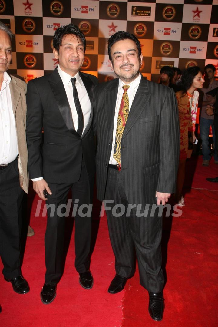 Shekhar Suman and Adnan Sami at BIG STAR IMA Awards