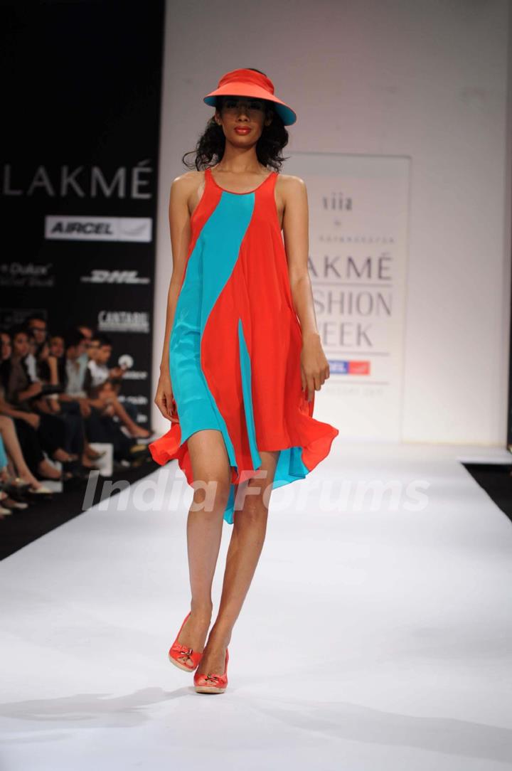 A model displays designer Vivek Karunakaran's creations during the Lakme Fashion Week day 2 in Mumbai. .