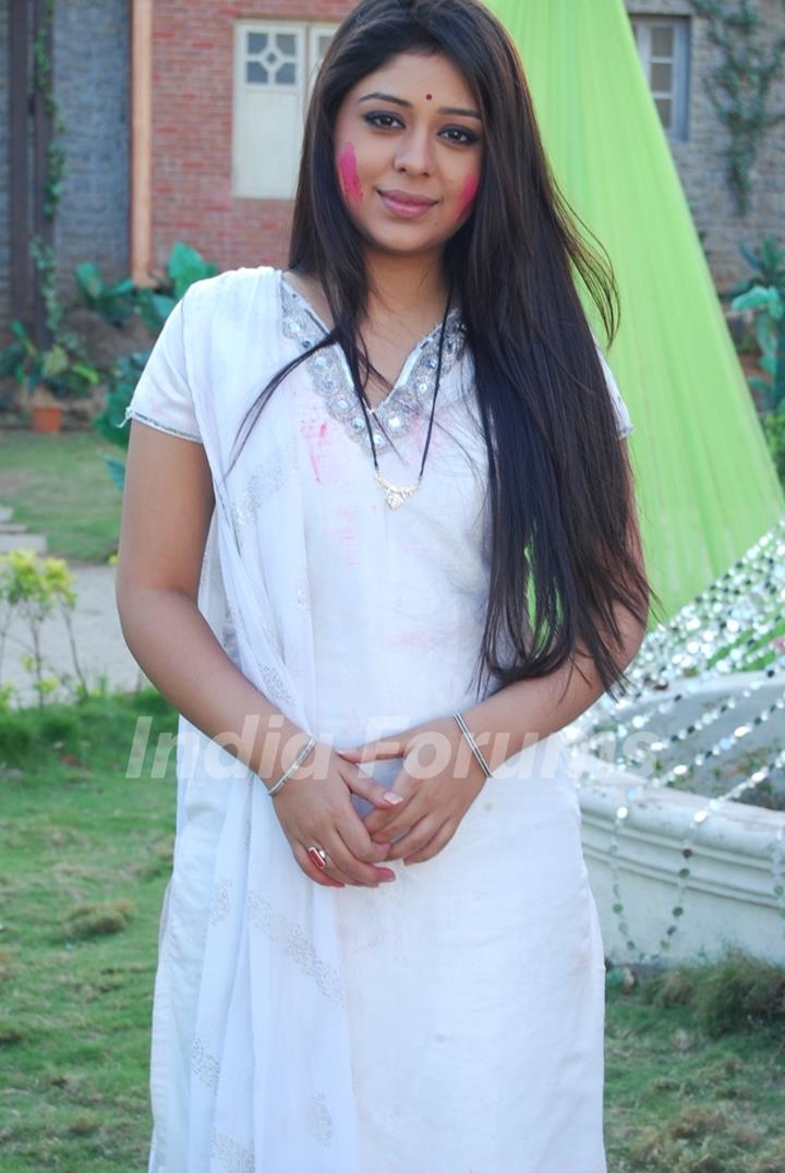 Neha Sargam as Nivedita