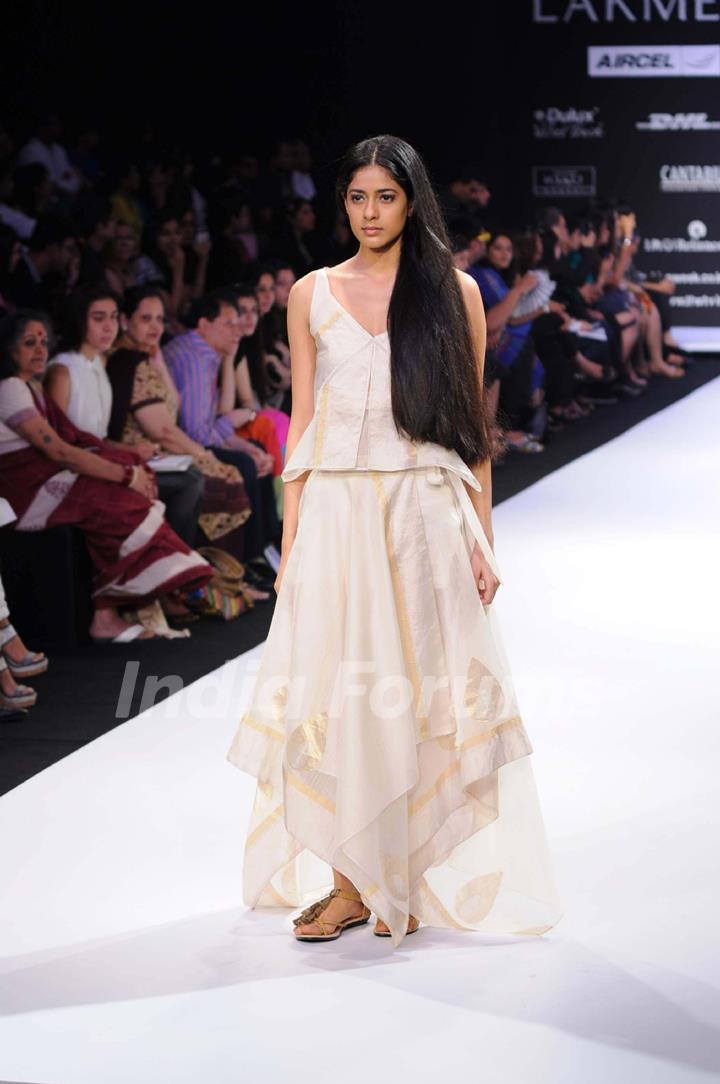 A model displays designer Vaishali's creations during the Lakme Fashion Week day 4 in Mumbai. .